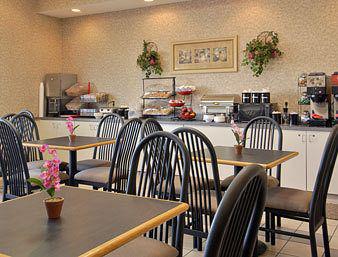 Hotel Ramada Fairview Heights Ristorante foto